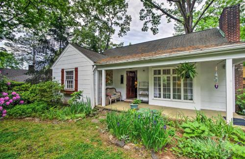 Lynn Haus | Unwind Fireside and Walk to Dtwn! Tyron Retreat