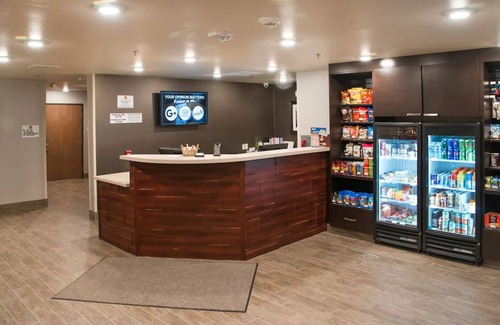 Moab Haus | Unwind in a Spacious Room with Kitchen, Pet-Friendly, Free Parking