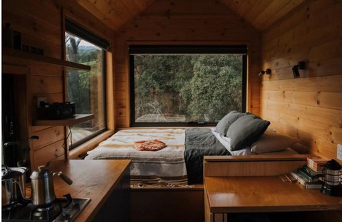 Hiawatha Haus | Unyoked Central Gippsland - Hiawatha - Louka