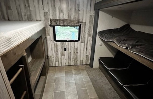 Higgins Lake Haus | Up North in Comfort – Your Dream Camper Getaway!