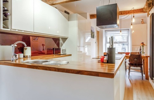 Holmfirth Hütte | Up-top Cottage