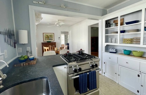 Lake Como Haus | Updated, Beachy Four-Bedroom Home 0.6 Miles to Beach