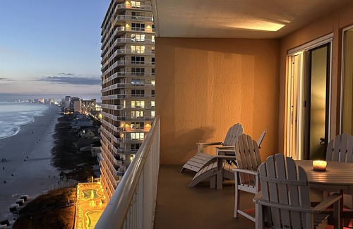 Lower Grand Lagoon Eigentumswohnung | Treasure Island 2 Kingsize-Betten - Whirlpool, Strandservice für 2 inklusive!