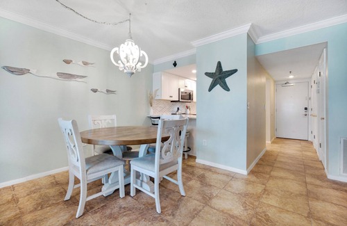 New Smyrna Beach Eigentumswohnung | Updated direct oceanfront condo with a private balcony, heated pool, and beach access