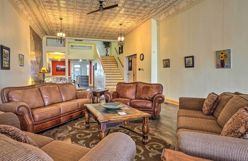 West Plains Haus | Updated Dtwn West Plains Home: Walk to MSU!