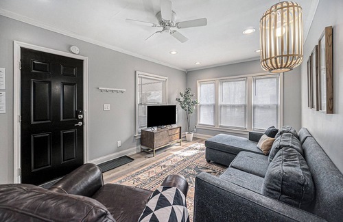 Jackson Wohnung | Updated Modern & Spacious 2 bed Apartment Near Everything!