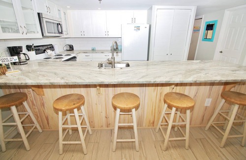 Bethune Beach Eigentumswohnung | 🌊Updated Oceanfront Condo-Chadham by the Sea 119🌊