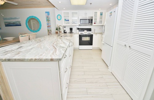 Bethune Beach Eigentumswohnung | 🌊Updated Oceanfront Condo-Chadham by the Sea 119🌊