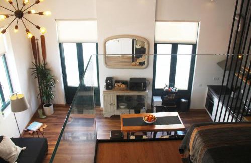 Setubal Wohnung | Updated Stylish Studio by River Sado