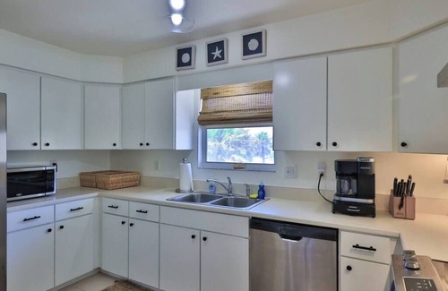 Point East Haus | Upper Atlantic House