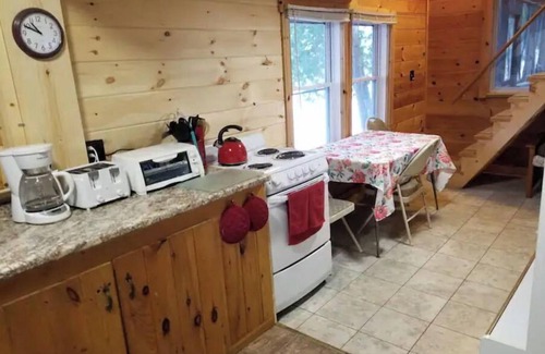 Lincoln Hütte | Upper Cold Stream Pond Retreat