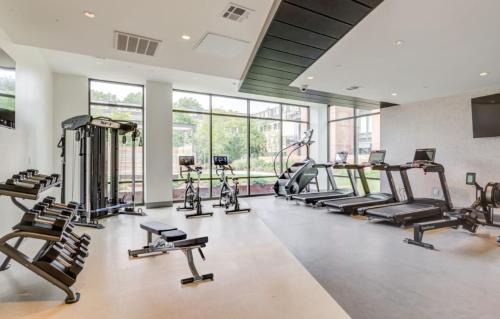 Theatre District Wohnung | Upscale 2BR Condo with Gym & Parking near MGH & TUFTS