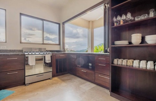 Dominicalito Haus | Upscale 4b/4b great location w/ breathtaking views