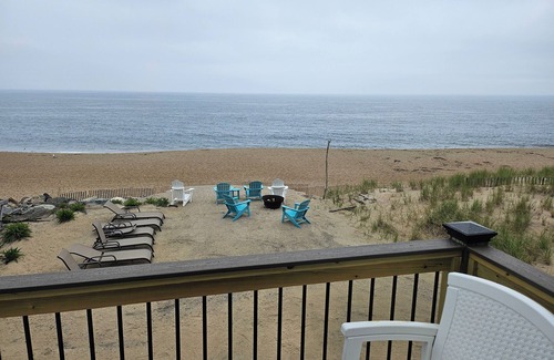 Newbury Haus | Gehobenes Häuschen auf dem Atlantik