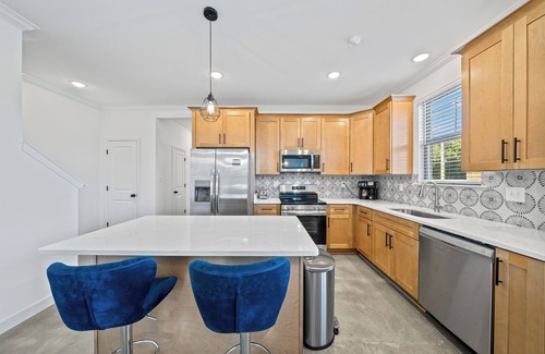 Memphis Haus | Upscale Haven Close to Downtown