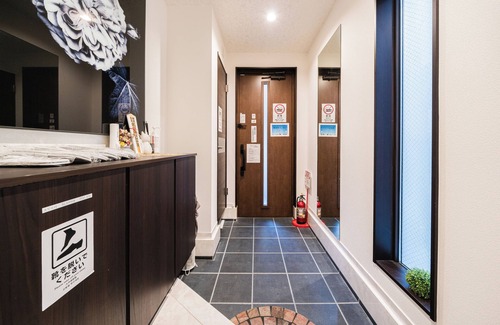 Sumida Villa | Upscale Sumida Retreat: Skytree Views, Workspaces & Premium Decor, 6 people