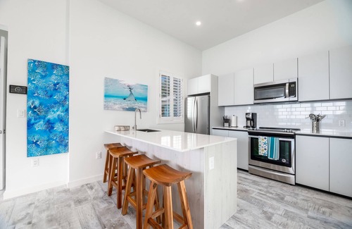 West Bay Wohnung | Upstairs Oceanfront Cabana with stunning views