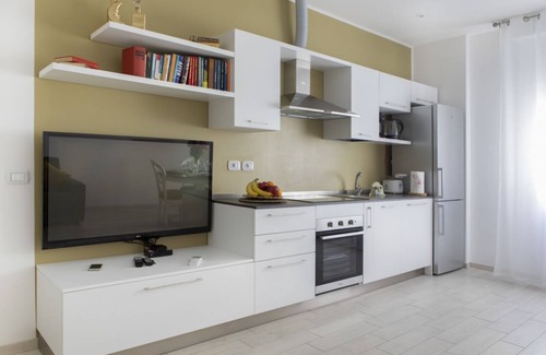 Historic Center Wohnung | UR-NEST Cairoli, Spacious and modern one bedroom apartment