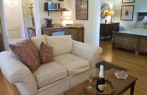 Downtown Little Rock Hütte | Urban Guest Cottage.