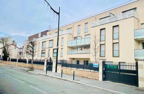 Les Pavillons-sous-Bois Wohnung | Urban Nest - Paris - CDG - Parking & Confort