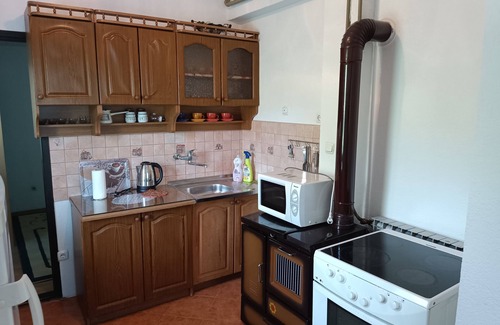 Mali Radic Wohnung | Urban Oasis in Cazin