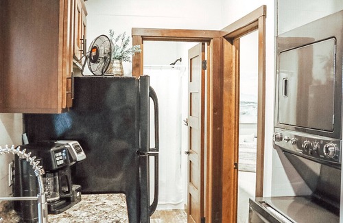 Boaz Haus | Urban Pines "Miss Bee Have" Unique Tiny House Vibe