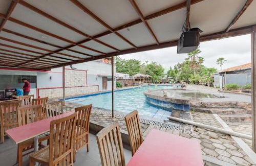 Ketapang Hotel | Urbanview Hotel Onyx Ketapang by RedDoorz