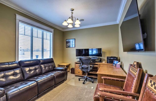 Midway Haus | Utah Abode - Deck, Arcade Games and Near Skiing
