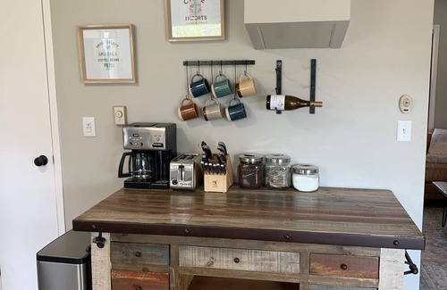 Circleville Haus | Utah Getaway mit Bar im Erdgeschoss, DirecTV, Netflix, High-Speed-Internet und BBQ!