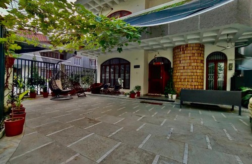Mayapur Haus | UVs Homestay