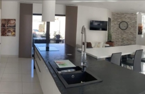 Blauzac Villa | UZES and its surroundings VILLA 5 Stars for 8 people