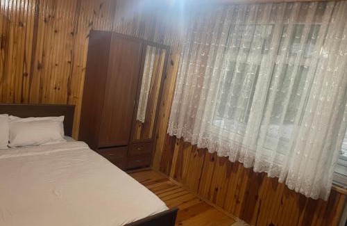 Caykara Wohnung | UZUNGÖL Nehir kenarında Doğa içinde merkezi 3 yatak odalı Büyük SUİTE Daire