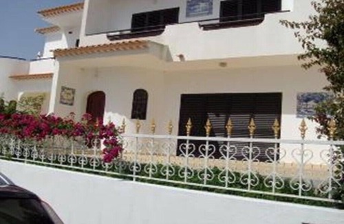 Correeira Haus | V5 Casa com Piscina Privada, Perto de Tudo, a pé