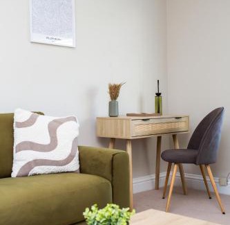 Chester-le-Street Haus | Vacant Nests The Wynd Spacious Home Parking