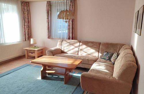 Buttforde Eigentumswohnung | Nordseenahe Ferienwohnung mit eigenem Eingang, 2 SZ, 2 Bäder, WZ, Küche