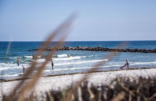 Kalifornien Wohnung | Ferienwohnung mit Meerblick direkt hinter dem Deich in Kalifornien an der Ostsee