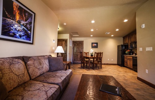 Zion National Park South Entrance Hotel | Vacation Day Is Always A Great Idea, with Outdoor Pool, Near Sorella Gallery