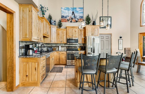 Deadwood Haus | Vacation gem with pool table, shuffleboard, wet bar, furnished decks, & hot tub