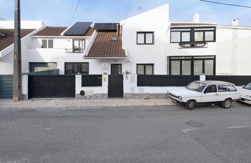 Cascais Haus | Ferienhaus "Casa Mourato - Smart and Eco Wonder" mit Privatem Pool, Privaten Terrassen und WLAN