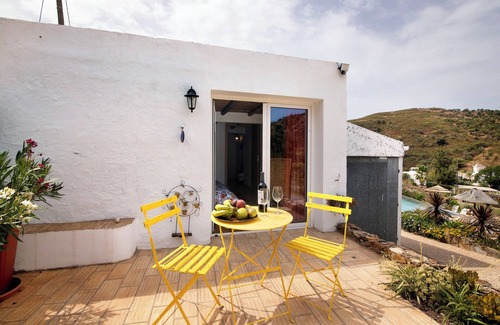 Fonte do Bispo Haus | Ferienhaus "Quinta do Silêncio T4" mit Bergblick, Gemeinschaftspool und WLAN