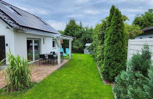 Grambin Haus | Ferienhaus mit Sauna eingezäunt,super für Urlaub mit Hund in Strandnähe.