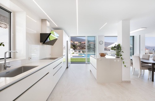 Candelaria Villa | Ferienvilla 'Privat Candelaria' mit Meerblick, Wi-Fi und Klimaanlage