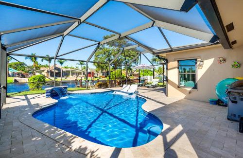 Tropic Palms Haus | VacationSunwind Delray home! Water Front Pool Dock near Beach