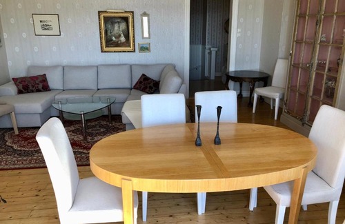 Stromstad Wohnung | Vacker våning med havsutsikt i Strömstads centrum.