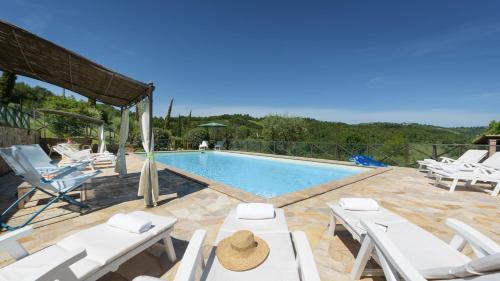 Valfabbrica Villa | Val di Marco 12, Emma Villas