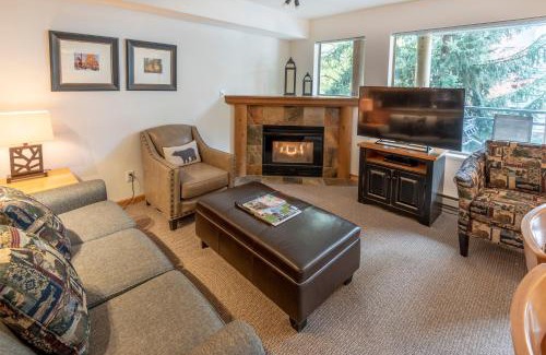 Village North Wohnung | Valhalla Vacations at Whistler