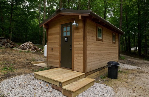 Cuyahoga Falls Wohnmobilvermietung | Valley Overlook, Peninsula, Ohio - Glamping Tent P7