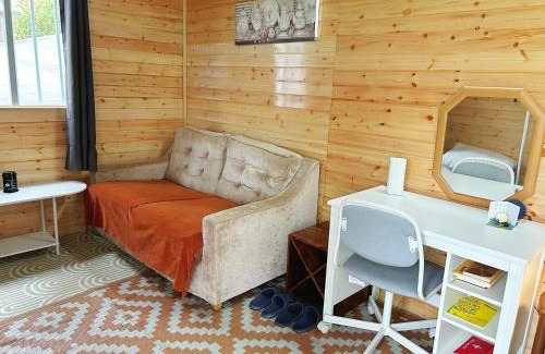 Ahascragh Sonstige | Valley view cabin in the woods on a farm