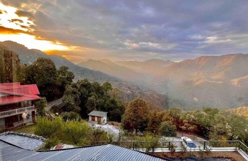 Amritpur Haus | Valley View Cottage