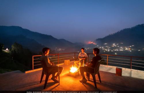 Majkhali Haus | Valley View Homestay Kausani